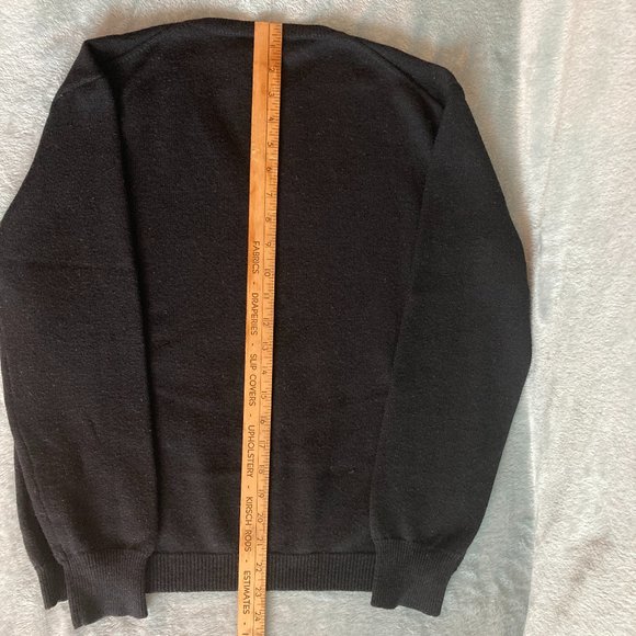 JCREW, womens v-neck wool sweater - Picture 7 of 7